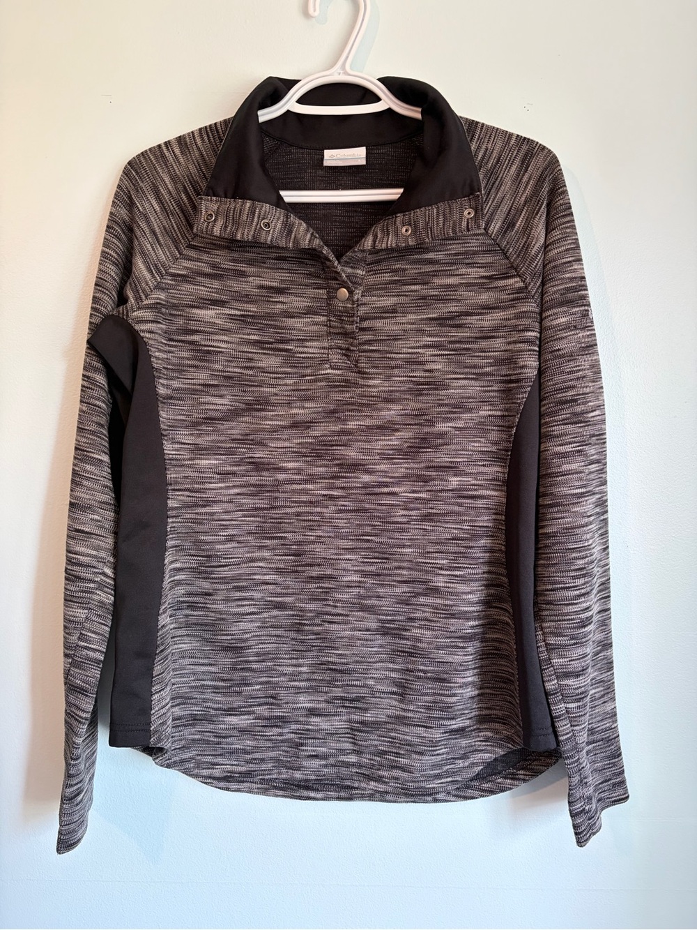 Columbia Women’s Heathered Grey Sweater - Quarter Button Up - Size Large